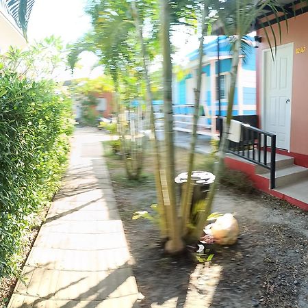 Chill Land House Praia de Bang Tao Exterior foto
